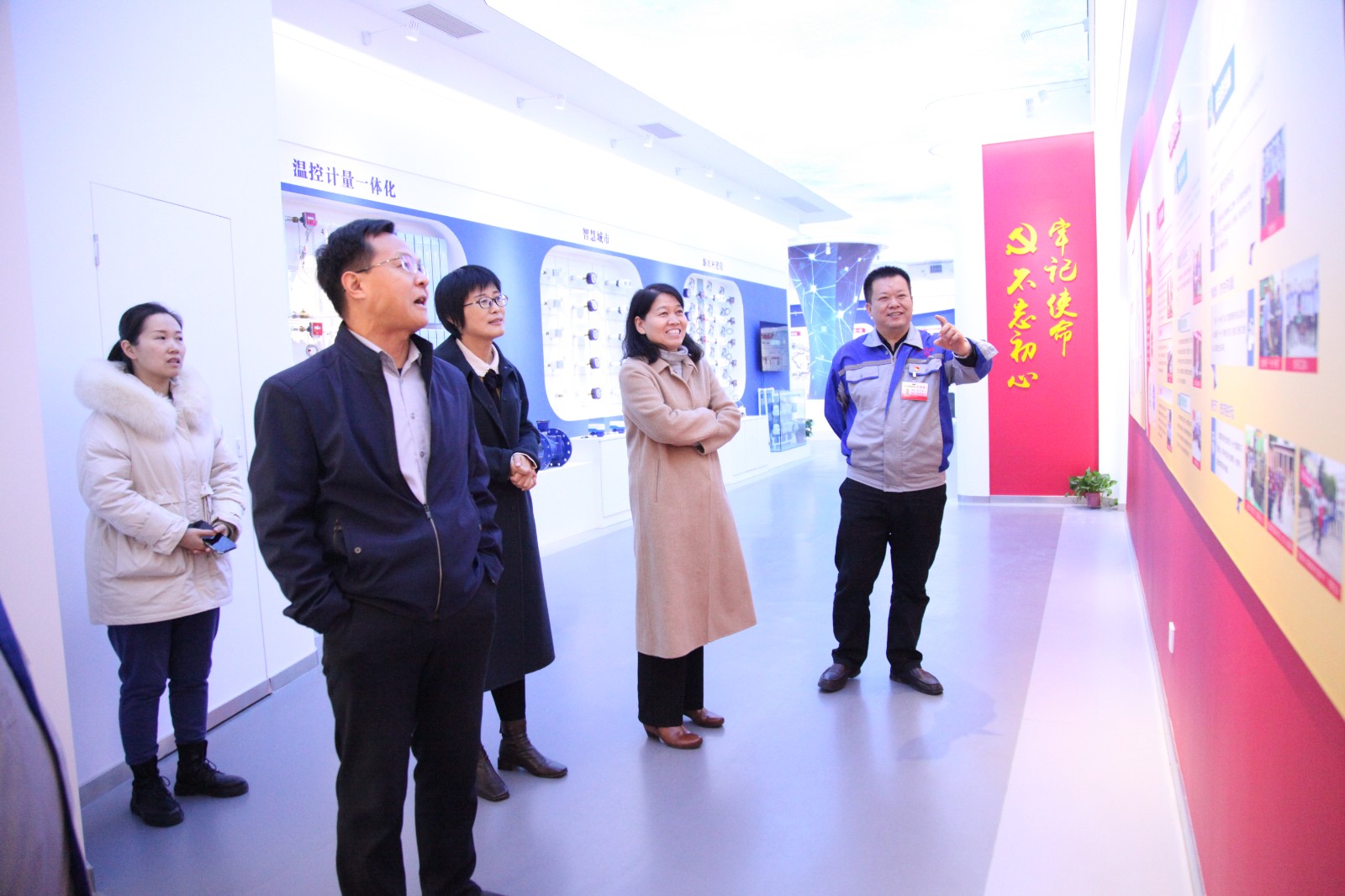 董事長景奉國不忘初心，牢記使命，創(chuàng)建了“源定初心”黨建品牌.JPG