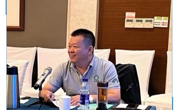 為激發(fā)員工工作積極性，激勵(lì)員工完成公司各項(xiàng)目標(biāo)，促進(jìn)公司與員工的雙贏發(fā)展，集團(tuán)總經(jīng)理孫寧波宣貫激勵(lì)政策。.jpg