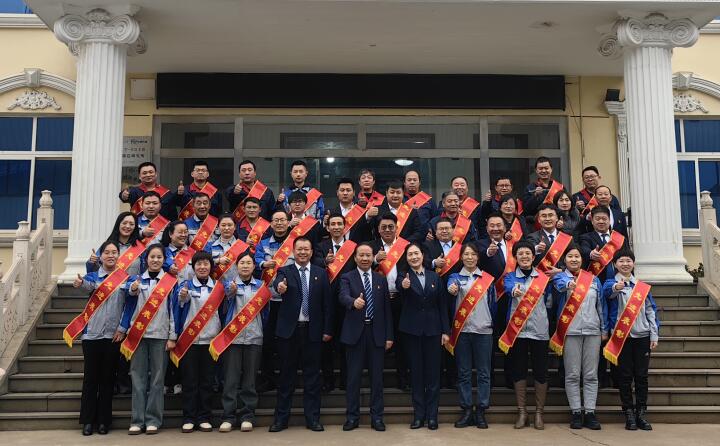 超！多！獎(jiǎng)！山東金格瑞隆重召開2023年度總結(jié)表彰大會(huì)！.jpg